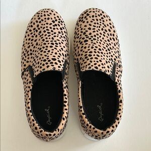 Women’s Leopard Print Slip-On Shoes